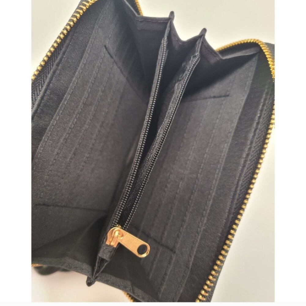 Elegant Black Gold Chain Women's Wallet Wrislet Bag - Picture 11 of 11